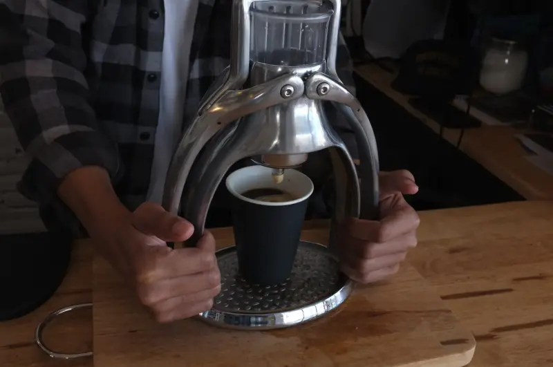 Best Types of Coffee Machines for Small Cafés
