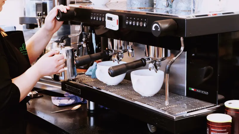 What to Look for in a Commercial Coffee Machine Image